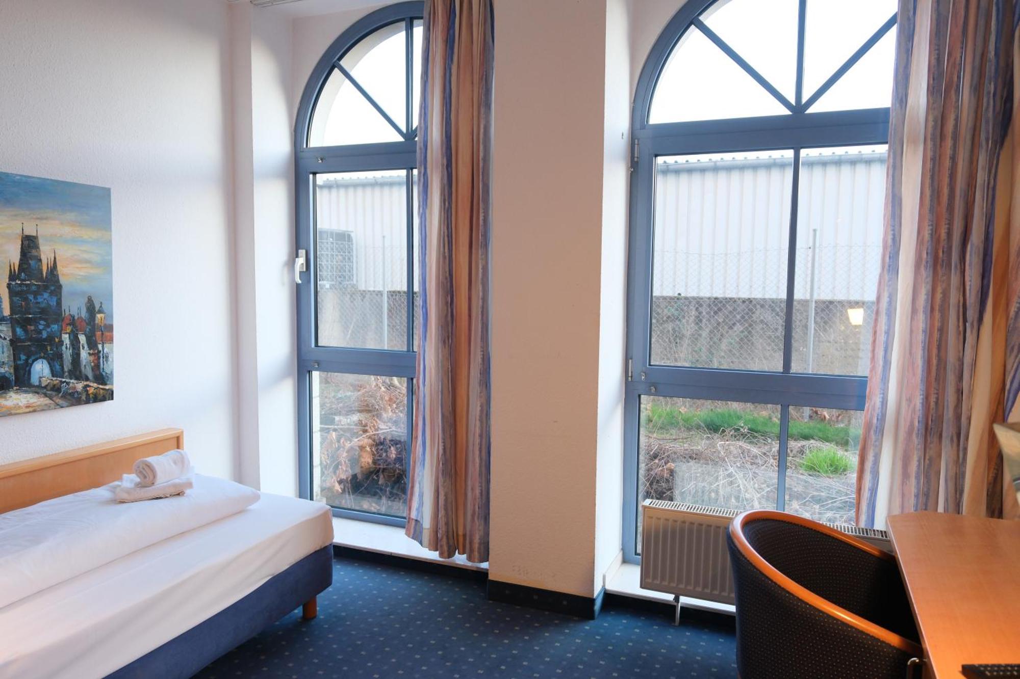 Stargaze Forum Hotel Duesseldorf-Hilden Eksteriør billede